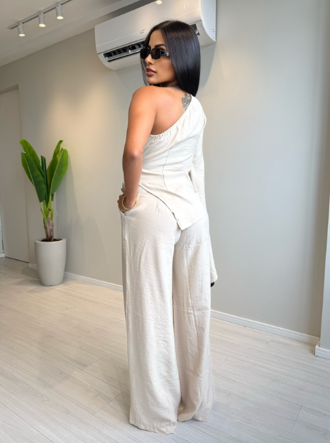 Conjunto Laura
