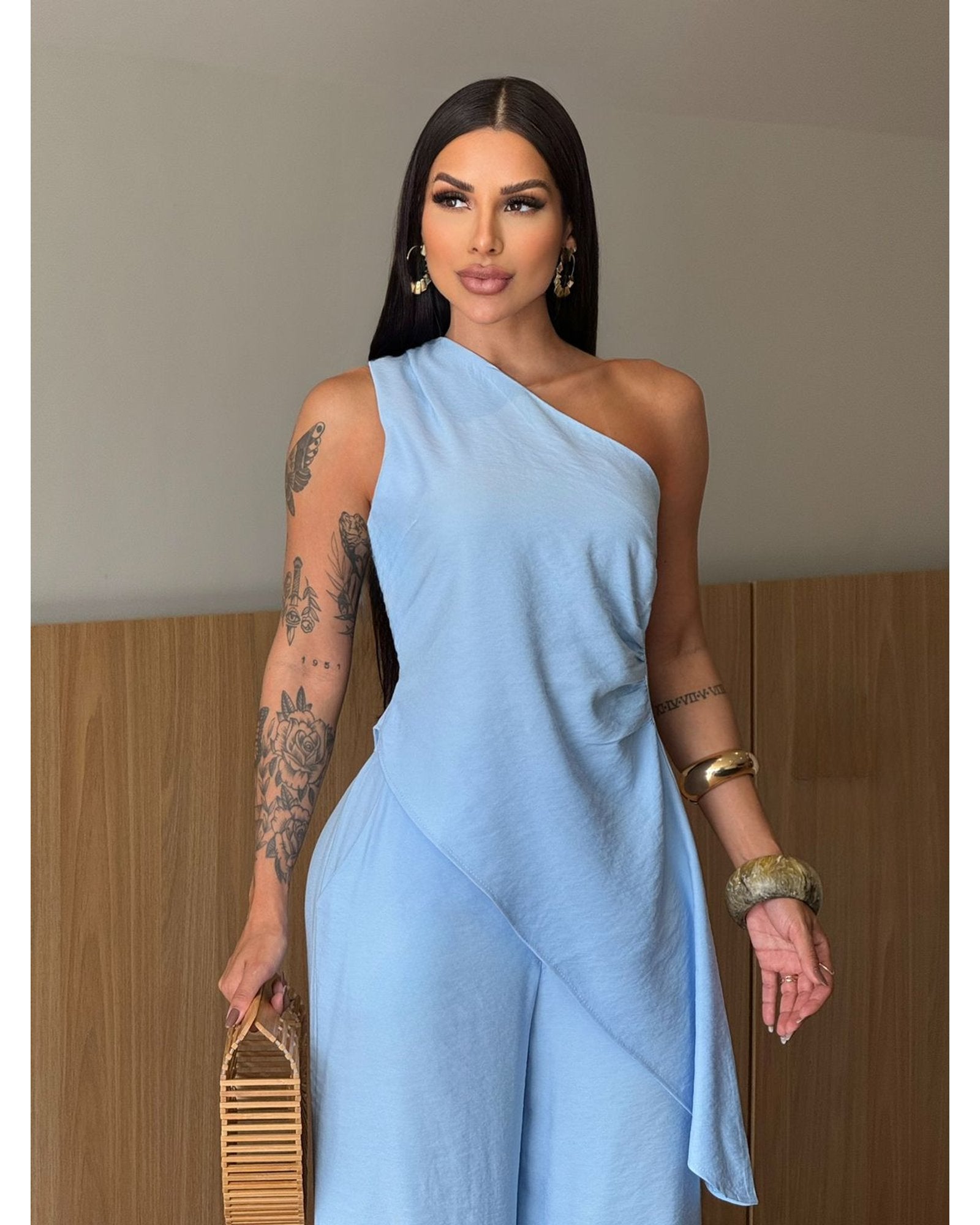 Conjunto Thais