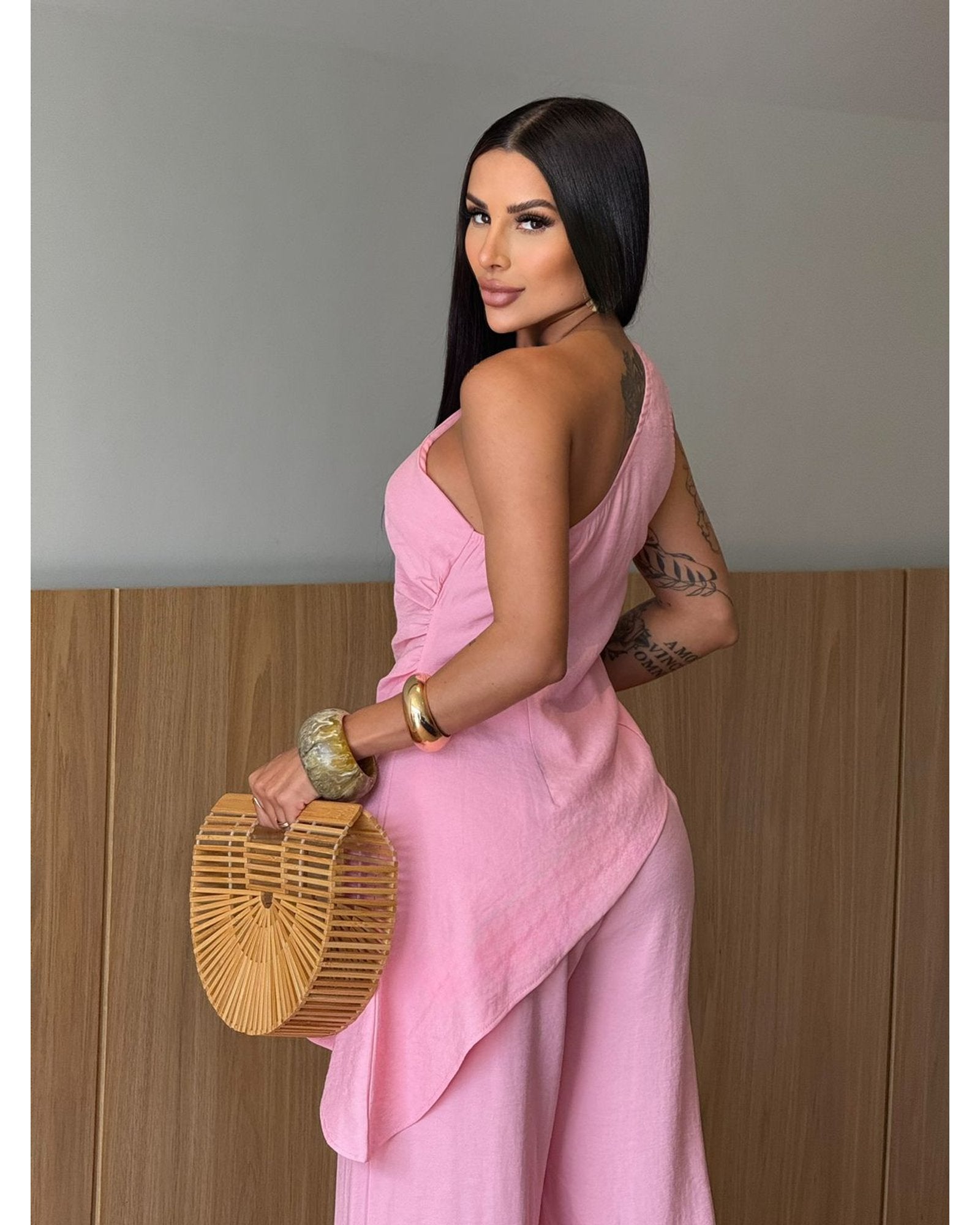 Conjunto Thais