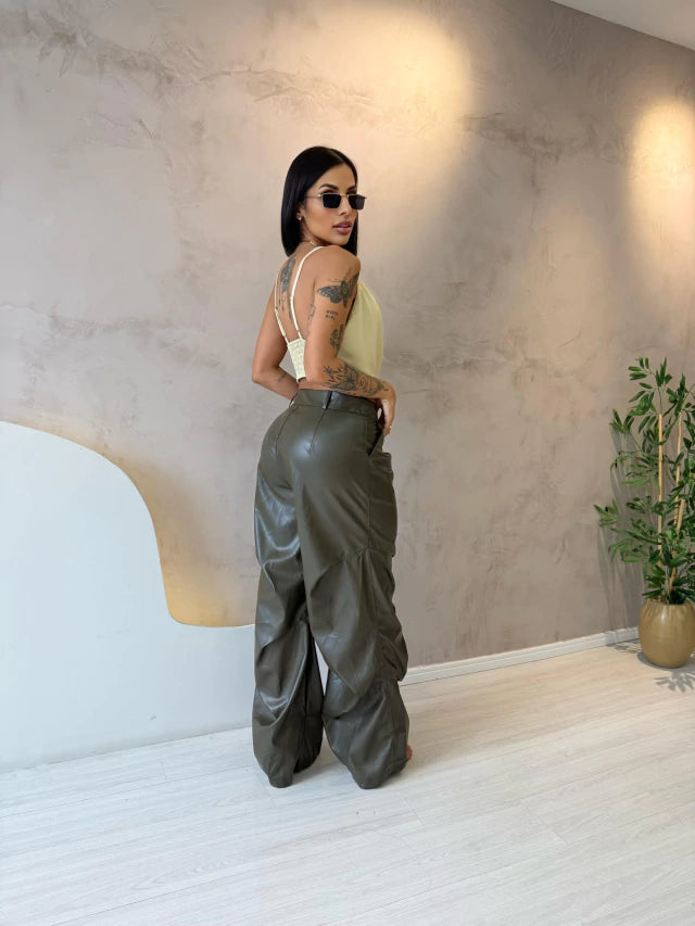 Calça Courino