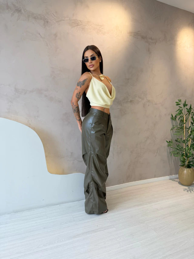 Calça Courino